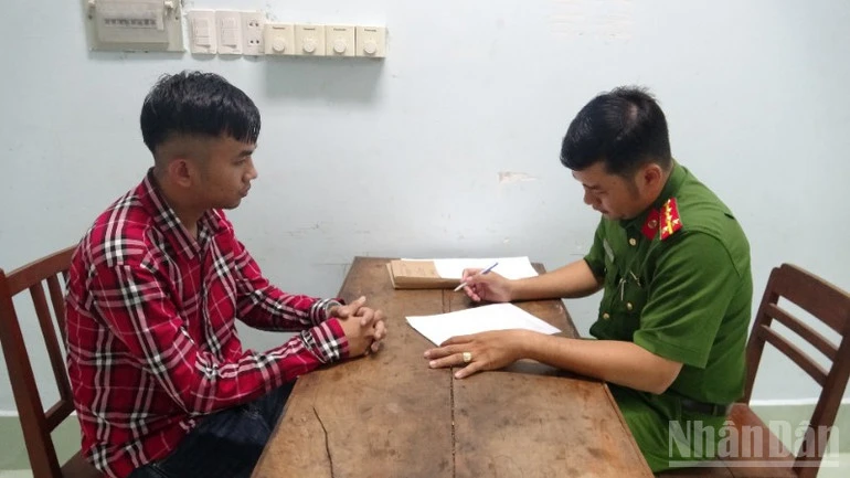 Công an Đồng Tháp đã bắt được các đối tượng trong vụ bắn người ở Tân Hương Công an Đồng Tháp đã bắt được các đối tượng trong vụ bắn người ở Tân Hương