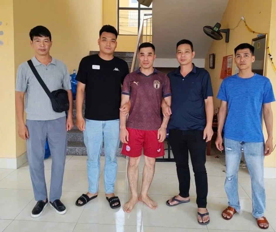 Công an Hải Phòng vận động thành công đối tượng truy nã ra đầu thú Công an Hải Phòng vận động thành công đối tượng truy nã ra đầu thú