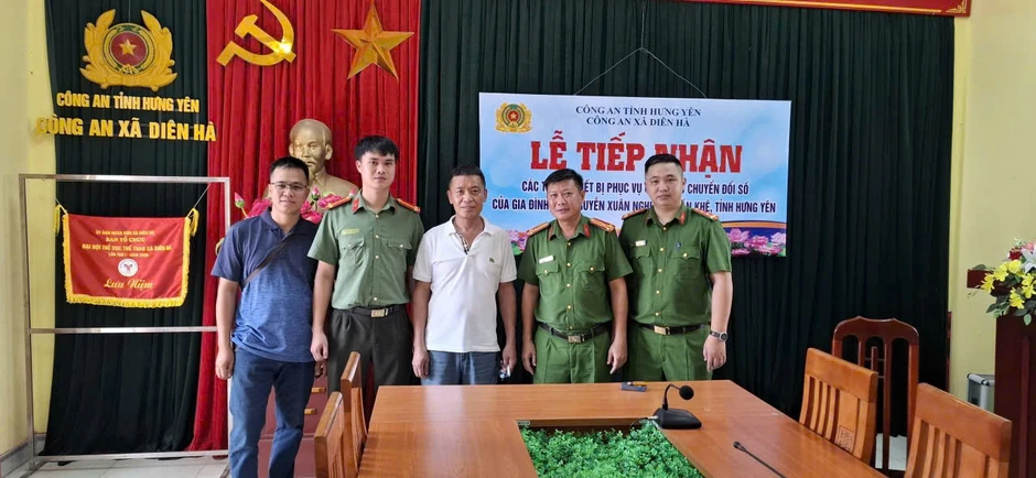 Công an Hưng Yên bắt 2 đối tượng truy nã người Trung Quốc Công an Hưng Yên bắt 2 đối tượng truy nã người Trung Quốc