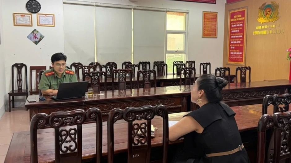 Công an làm việc với chủ Facebook Lâm Giản Trần đăng thông tin thiếu chuẩn mực Công an làm việc với chủ Facebook Lâm Giản Trần đăng thông tin thiếu chuẩn mực