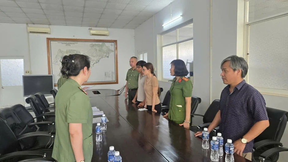 Công an Lạng Sơn phá chuyên án vận chuyển trái phép chất phóng xạ Công an Lạng Sơn phá chuyên án vận chuyển trái phép chất phóng xạ