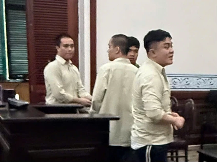 Công an lật tẩy chiêu lừa mới từ kẻ mua Vietlott gặp "mạng lỗi" Công an lật tẩy chiêu lừa mới từ kẻ mua Vietlott gặp "mạng lỗi"