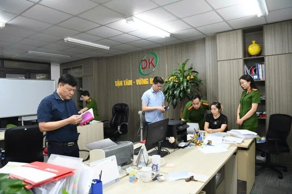 Công an Phú Thọ bắt nhiều giám đốc công ty, triệu tập hàng chục đối tượng Công an Phú Thọ bắt nhiều giám đốc công ty, triệu tập hàng chục đối tượng