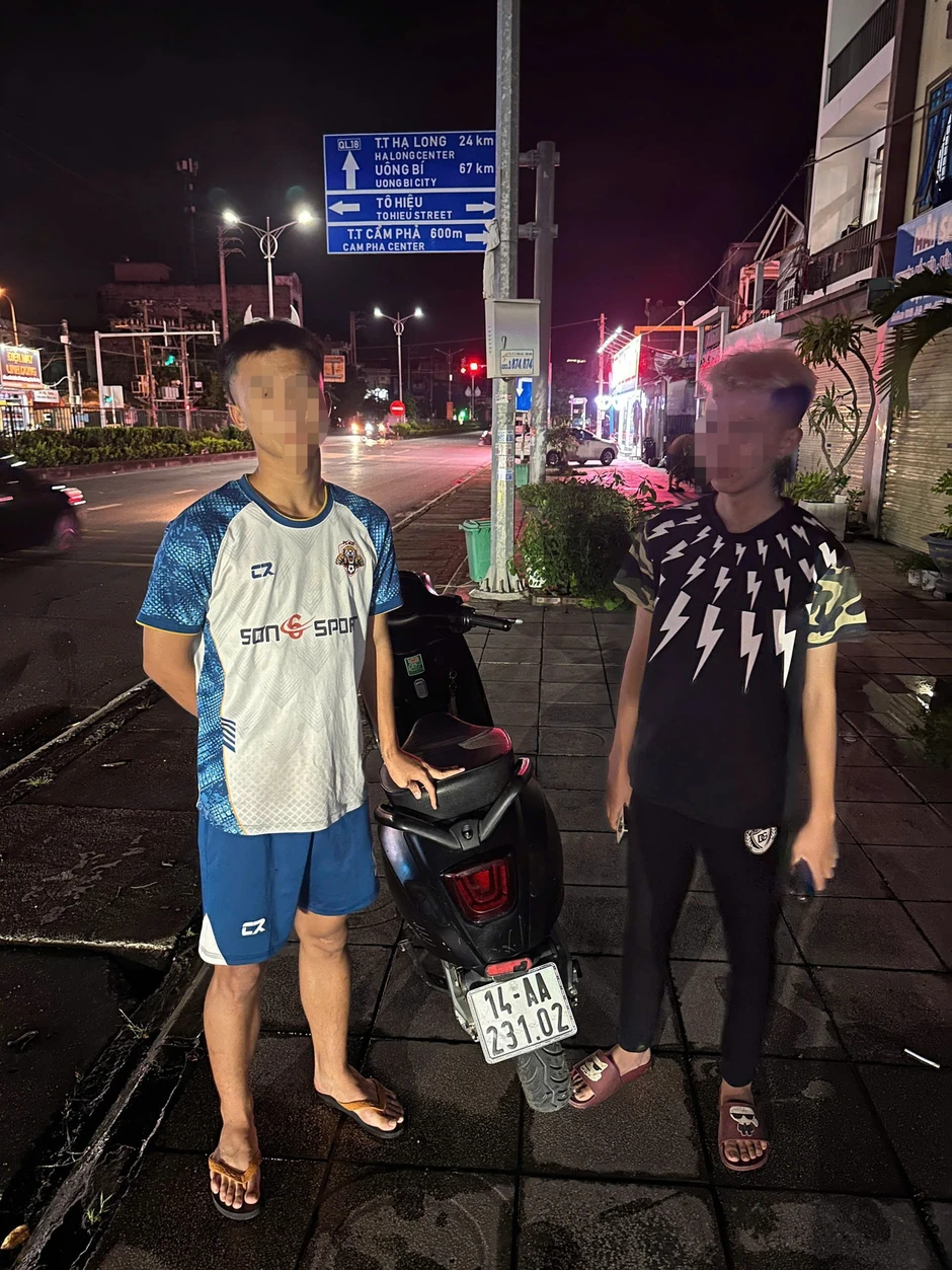 Công an Quảng Ninh huy động lực lượng dẹp loạn quái xế trên tuyến đường bao biển Công an Quảng Ninh huy động lực lượng dẹp loạn quái xế trên tuyến đường bao biển