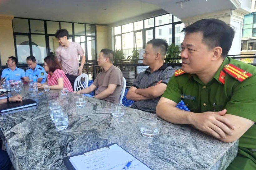 Công an Sầm Sơn thông tin về hóa đơn bữa ăn tối có món ghẹ đỏ 12 triệu đồng Công an Sầm Sơn thông tin về hóa đơn bữa ăn tối có món ghẹ đỏ 12 triệu đồng