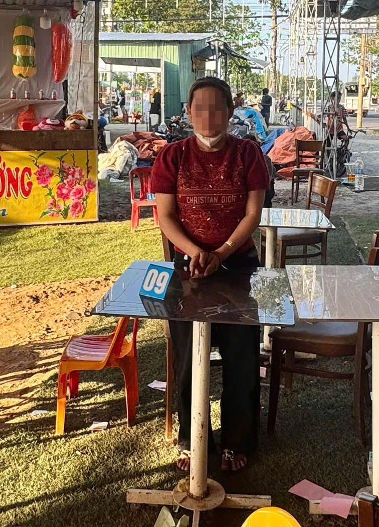 Công an Tây Ninh bắt giữ nhóm lừa đảo bằng trò bốc thăm trúng thưởng tại hội chợ Công an Tây Ninh bắt giữ nhóm lừa đảo bằng trò bốc thăm trúng thưởng tại hội chợ