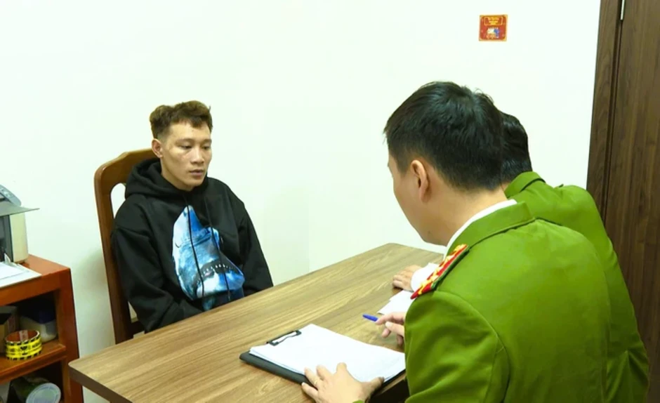 Công an Thanh Hóa bác tin công an xã "tra tấn, đánh người nhận viện" Công an Thanh Hóa bác tin công an xã "tra tấn, đánh người nhận viện"