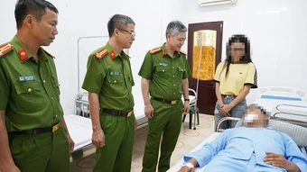 Công an Thanh Hóa tổ chức thăm hỏi chiến sĩ bị thương trong đấu tranh với tội phạm ma túy