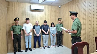 Công an Thành phố Hồ Chí Minh xử lý hàng trăm người nước ngoài vi phạm pháp luật Việt Nam