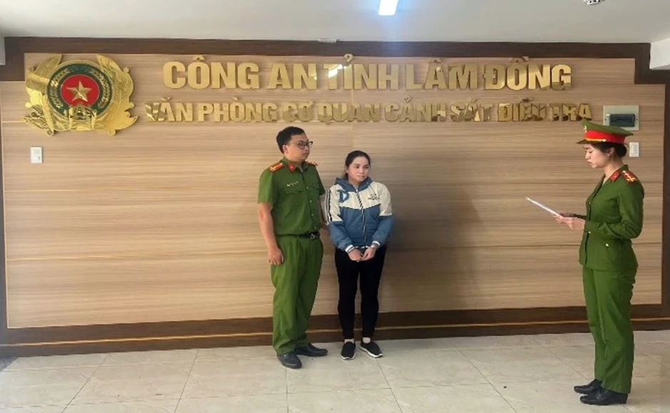 Công an thông báo tìm người bị hại vụ làm sổ đỏ giả để thế chấp vay tiền Công an thông báo tìm người bị hại vụ làm sổ đỏ giả để thế chấp vay tiền