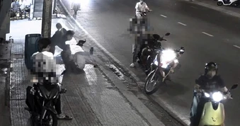 Công an Thủ Đức mời làm việc thanh niên chặn đường đánh người do ghen tuông