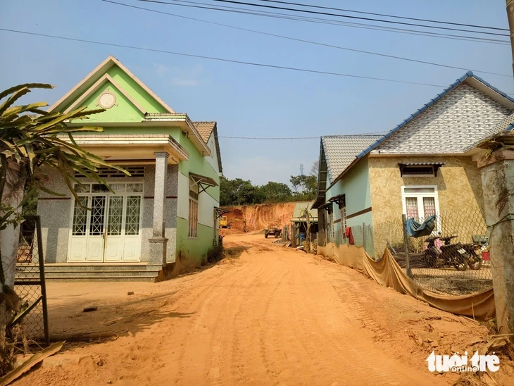 Công an tỉnh Đắk Lắk điều tra vụ múc đất nông nghiệp đem bán Công an tỉnh Đắk Lắk điều tra vụ múc đất nông nghiệp đem bán