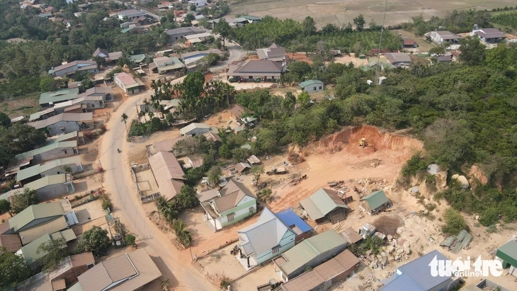 Công an tỉnh Đắk Lắk điều tra vụ múc đất nông nghiệp đem bán Công an tỉnh Đắk Lắk điều tra vụ múc đất nông nghiệp đem bán
