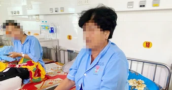 Công an tỉnh Gia Lai thông tin vụ một phụ nữ lớn tuổi bị ném ghế vào người