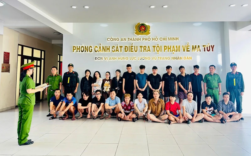Công an TP Hồ Chí Minh triệt phá đường dây ma túy lớn từ Campuchia về Việt Nam Công an TP Hồ Chí Minh triệt phá đường dây ma túy lớn từ Campuchia về Việt Nam
