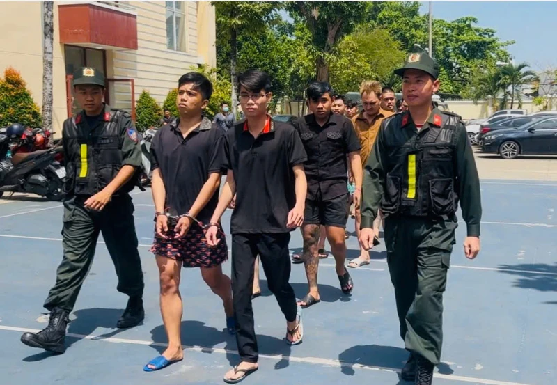 Công an TP Hồ Chí Minh triệt phá đường dây ma túy lớn từ Campuchia về Việt Nam Công an TP Hồ Chí Minh triệt phá đường dây ma túy lớn từ Campuchia về Việt Nam