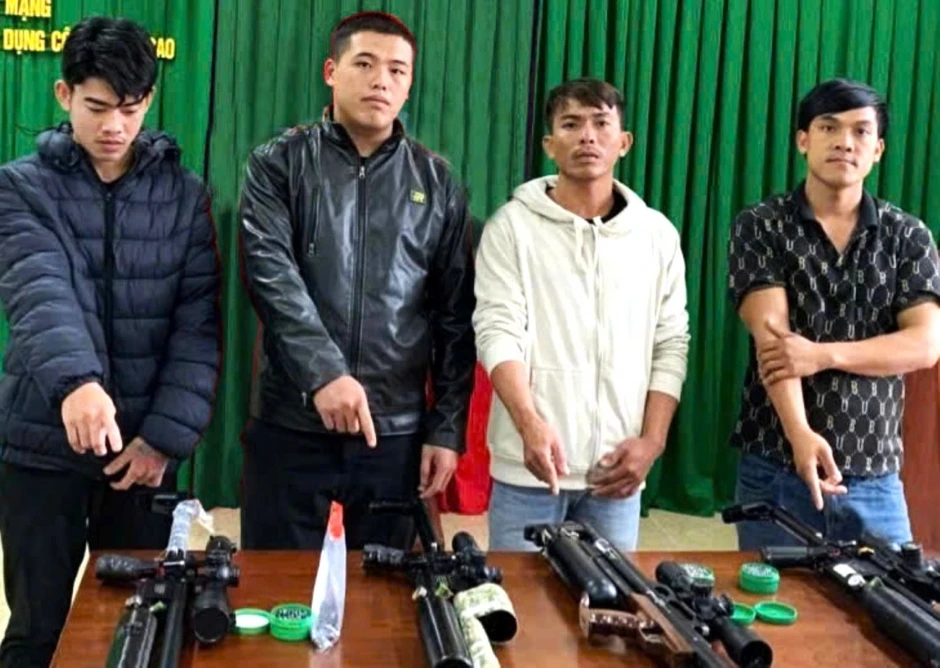 Công an TP Huế triệt xóa đường dây chế tạo, mua bán súng trái phép Công an TP Huế triệt xóa đường dây chế tạo, mua bán súng trái phép