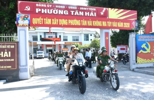 Công an TP.HCM mở cao điểm 45 ngày đêm tổng tấn công tội phạm Công an TP.HCM mở cao điểm 45 ngày đêm tổng tấn công tội phạm