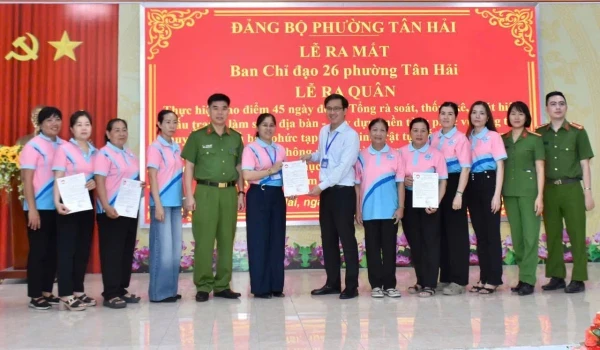 Công an TP.HCM mở cao điểm 45 ngày đêm tổng tấn công tội phạm Công an TP.HCM mở cao điểm 45 ngày đêm tổng tấn công tội phạm