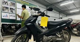 Công an TP.HCM phát thông báo tìm chủ 2 xe máy hiệu Nouvo