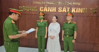 Công an TPHCM tống đạt lệnh bắt vợ cố diễn viên Quý Bình