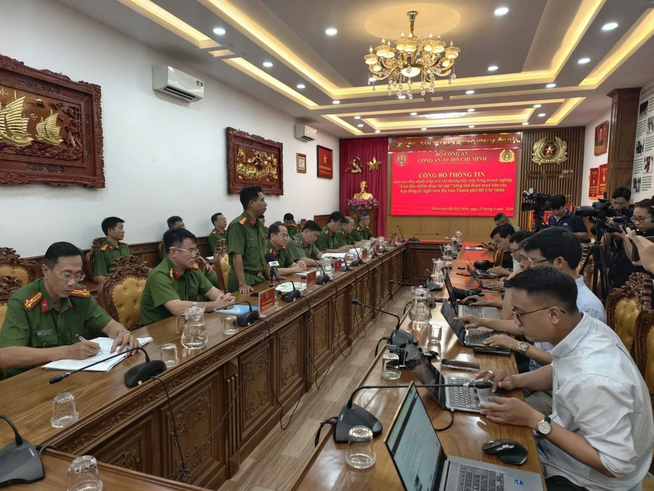 Công an TP.HCM triệt phá hàng loạt đường dây bán kỳ nghỉ lừa đảo hơn 612 tỷ đồng Công an TP.HCM triệt phá hàng loạt đường dây bán kỳ nghỉ lừa đảo hơn 612 tỷ đồng