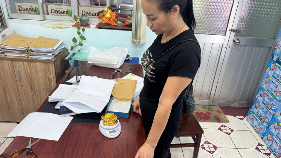 Công an TP.HCM xóa đường dây buôn lậu vàng 'khủng' từ Campuchia Công an TP.HCM xóa đường dây buôn lậu vàng 'khủng' từ Campuchia