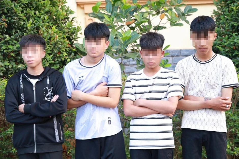 Công an truy xét nhóm "cháy phố", kêu gọi phụ huynh vận động con ra đầu thú Công an truy xét nhóm "cháy phố", kêu gọi phụ huynh vận động con ra đầu thú