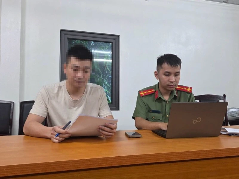 Công an vào cuộc vụ TikToker đăng sai về điểm thi toán ở Thái Nguyên Công an vào cuộc vụ TikToker đăng sai về điểm thi toán ở Thái Nguyên