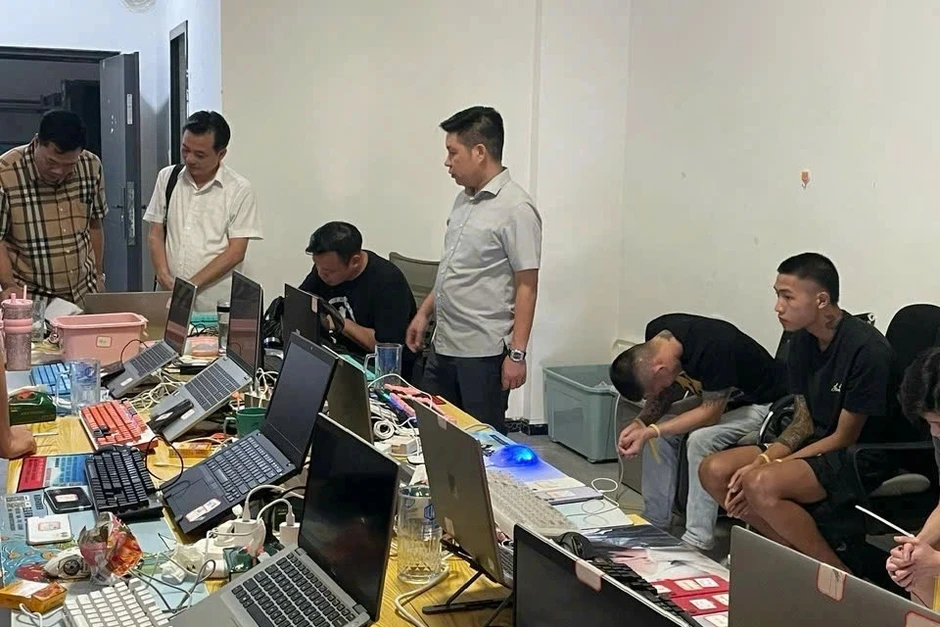 Công an Việt Nam và Lào đột kích ổ lừa đảo tại tỉnh Bokeo, bắt 91 đối tượng Công an Việt Nam và Lào đột kích ổ lừa đảo tại tỉnh Bokeo, bắt 91 đối tượng