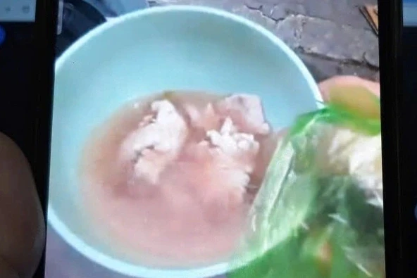 Công an xác minh phản ánh "thịt lợn hóa bò" Công an xác minh phản ánh "thịt lợn hóa bò"