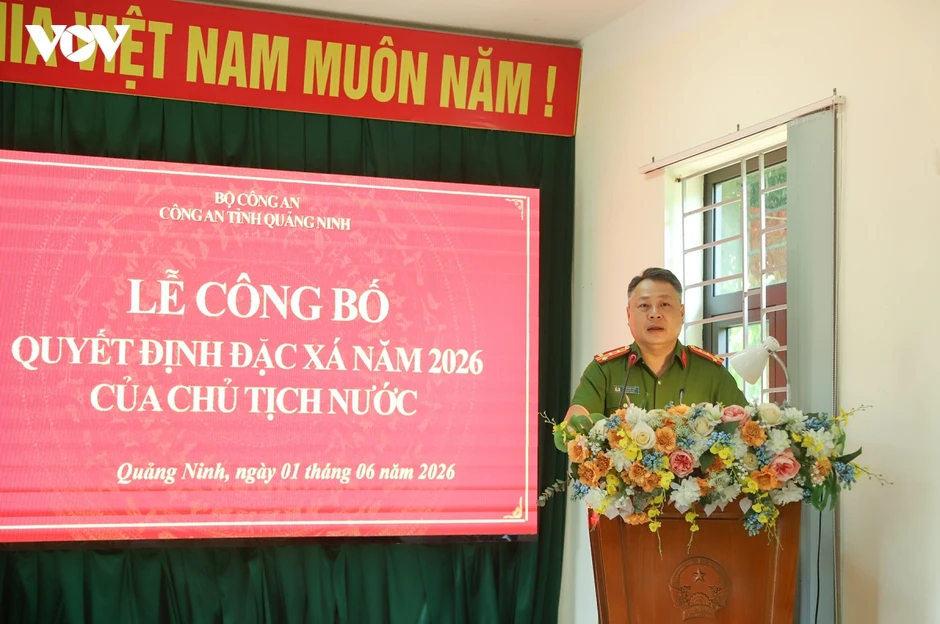Công bố quyết định đặc xá cho 45 phạm nhân ở Trại tạm giam Công an tỉnh Quảng Ninh Công bố quyết định đặc xá cho 45 phạm nhân ở Trại tạm giam Công an tỉnh Quảng Ninh