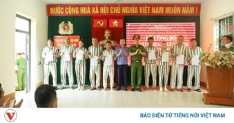 Công bố quyết định đặc xá cho 45 phạm nhân ở Trại tạm giam Công an tỉnh Quảng Ninh