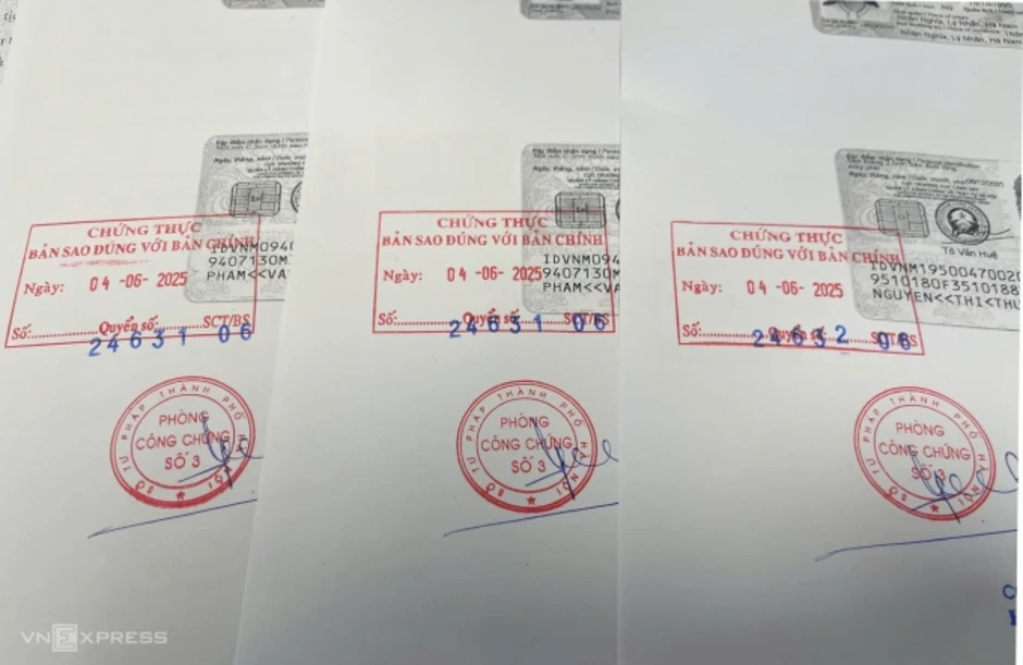 Công chứng viên không chụp ảnh cùng khách hàng sẽ bị phạt 7-10 triệu đồng Công chứng viên không chụp ảnh cùng khách hàng sẽ bị phạt 7-10 triệu đồng