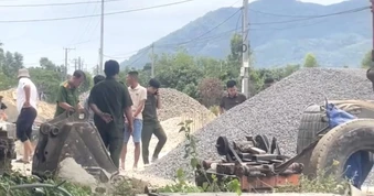 Công nhân đánh nhau, 2 cha con thương vong ở TPHCM