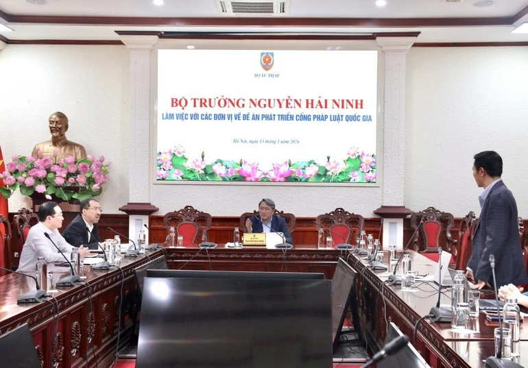 Cổng Pháp luật quốc gia phải lấy người dân và doanh nghiệp làm trung tâm Cổng Pháp luật quốc gia phải lấy người dân và doanh nghiệp làm trung tâm