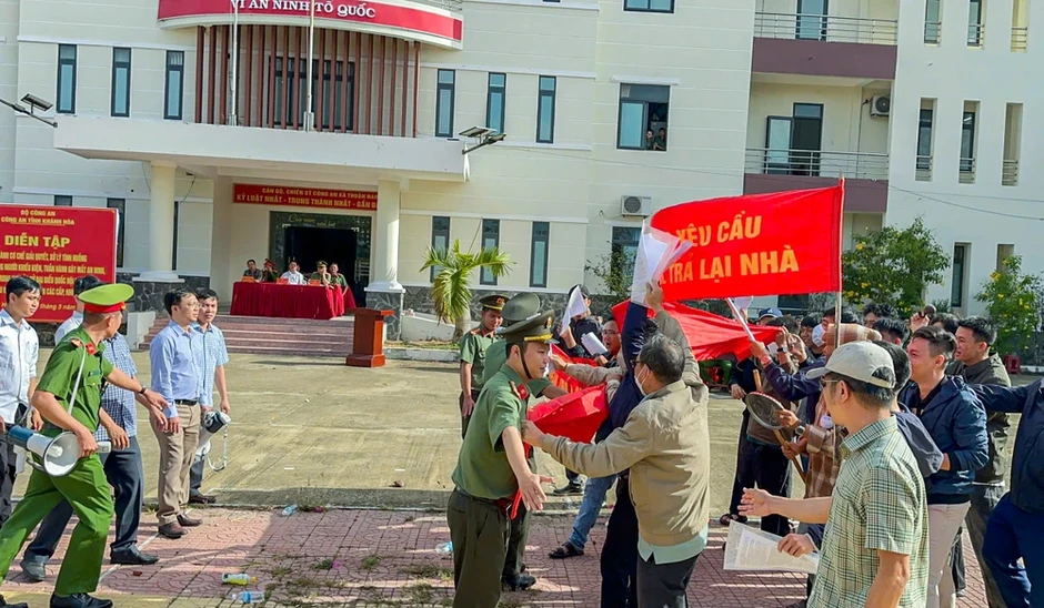 Công tác đảm bảo an ninh, an toàn ngày bầu cử ở tỉnh có bờ biển dài nhất nước ra sao? Công tác đảm bảo an ninh, an toàn ngày bầu cử ở tỉnh có bờ biển dài nhất nước ra sao?