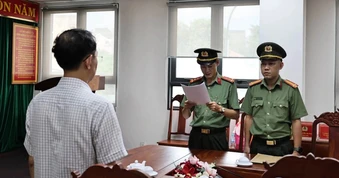 Công ty ở TPHCM bị phạt vì cài phần mềm máy tính trái phép cho trường học