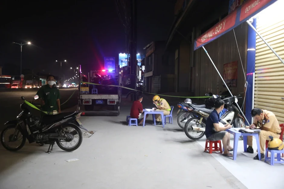 CSGT Bình Triệu phát hiện nhiều tài xế vi phạm nồng độ cồn kịch khung dịp lễ CSGT Bình Triệu phát hiện nhiều tài xế vi phạm nồng độ cồn kịch khung dịp lễ