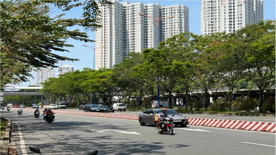 CSGT Cát Lái quyết tâm kéo giảm tai nạn giao thông trên tuyến Võ Nguyên Giáp CSGT Cát Lái quyết tâm kéo giảm tai nạn giao thông trên tuyến Võ Nguyên Giáp