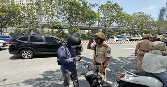 CSGT Cát Lái quyết tâm kéo giảm tai nạn giao thông trên tuyến Võ Nguyên Giáp