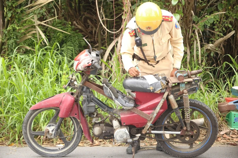 CSGT TP.HCM ra quân cao điểm 45 ngày đêm bảo đảm trật tự an toàn giao thông CSGT TP.HCM ra quân cao điểm 45 ngày đêm bảo đảm trật tự an toàn giao thông
