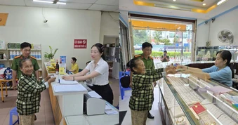 Cụ bà SN 1954 bị lừa đảo Qua điện thọai , bán 6 , 2 chỉ vàng để chuyển tiền