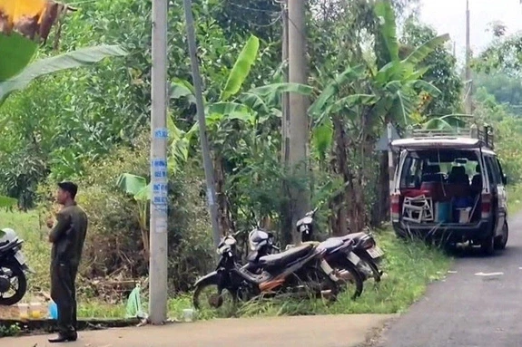 Cụ ông 80 tuổi ở Đồng Nai tử vong với nhiều vết máu xung quanh Cụ ông 80 tuổi ở Đồng Nai tử vong với nhiều vết máu xung quanh
