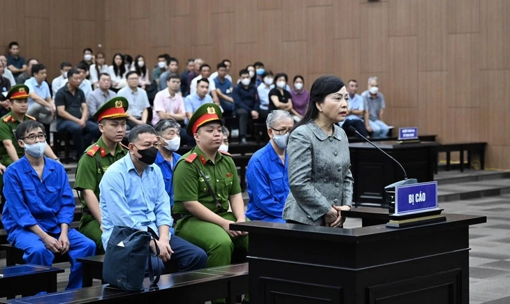 Cựu Bộ trưởng Nguyễn Thị Kim Tiến từ chối 2 luật sư bào chữa Cựu Bộ trưởng Nguyễn Thị Kim Tiến từ chối 2 luật sư bào chữa