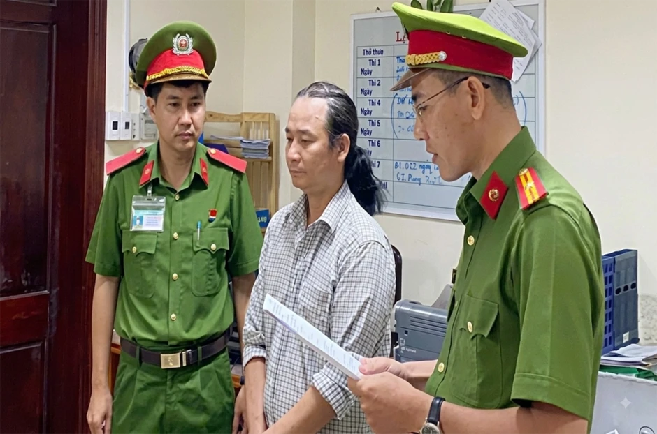 Cửa hàng bán hơn 1.500 đôi giày dép giả hàng hiệu ở trung tâm Cần Thơ Cửa hàng bán hơn 1.500 đôi giày dép giả hàng hiệu ở trung tâm Cần Thơ