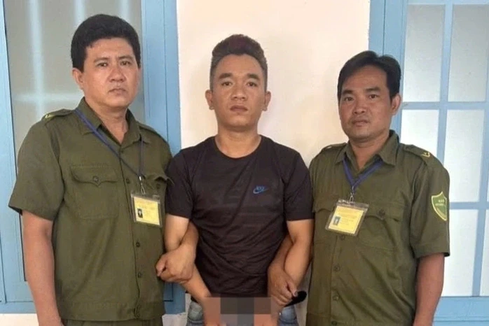 Cướp giật dây chuyền vàng của cụ bà, nghi phạm bị bắt sau hơn 1 ngày Cướp giật dây chuyền vàng của cụ bà, nghi phạm bị bắt sau hơn 1 ngày