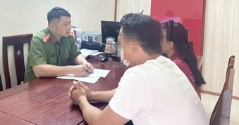 Cứu bé gái 15 tuổi bị dụ dỗ đi làm ‘việc nhẹ, lương cao’