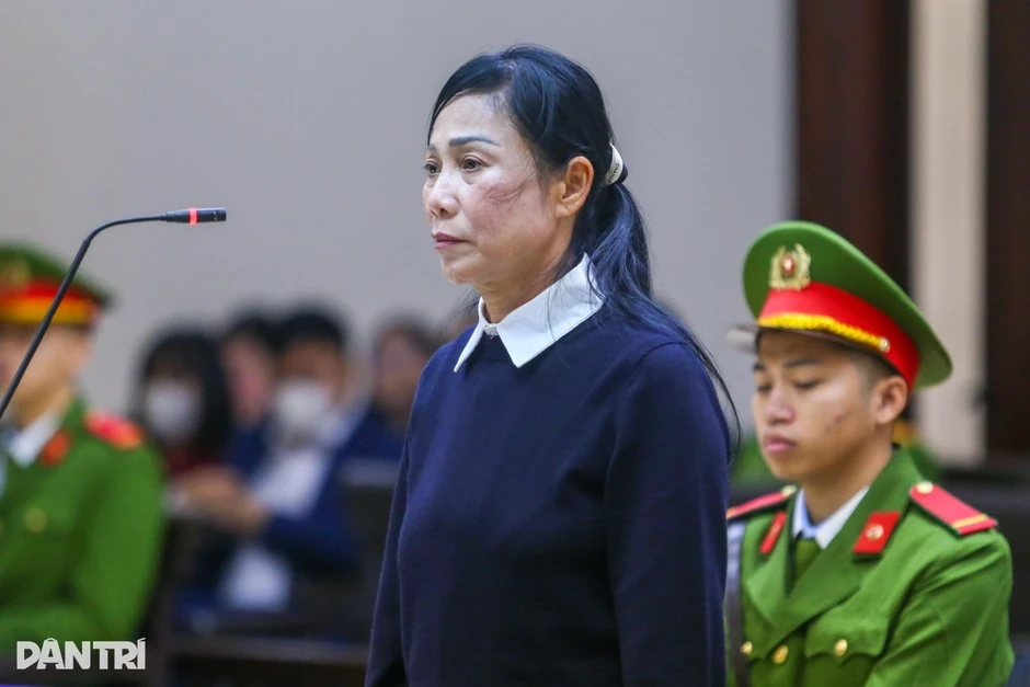 Cựu Bí thư Hoàng Thị Thúy Lan hoàn thành thi hành án dân sự gần 48 tỷ đồng Cựu Bí thư Hoàng Thị Thúy Lan hoàn thành thi hành án dân sự gần 48 tỷ đồng