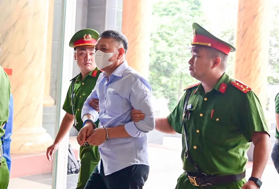 Cựu Bộ trưởng Bộ Y tế Nguyễn Thị Kim Tiến xin xét xử vắng mặt tại phiên phúc thẩm Cựu Bộ trưởng Bộ Y tế Nguyễn Thị Kim Tiến xin xét xử vắng mặt tại phiên phúc thẩm